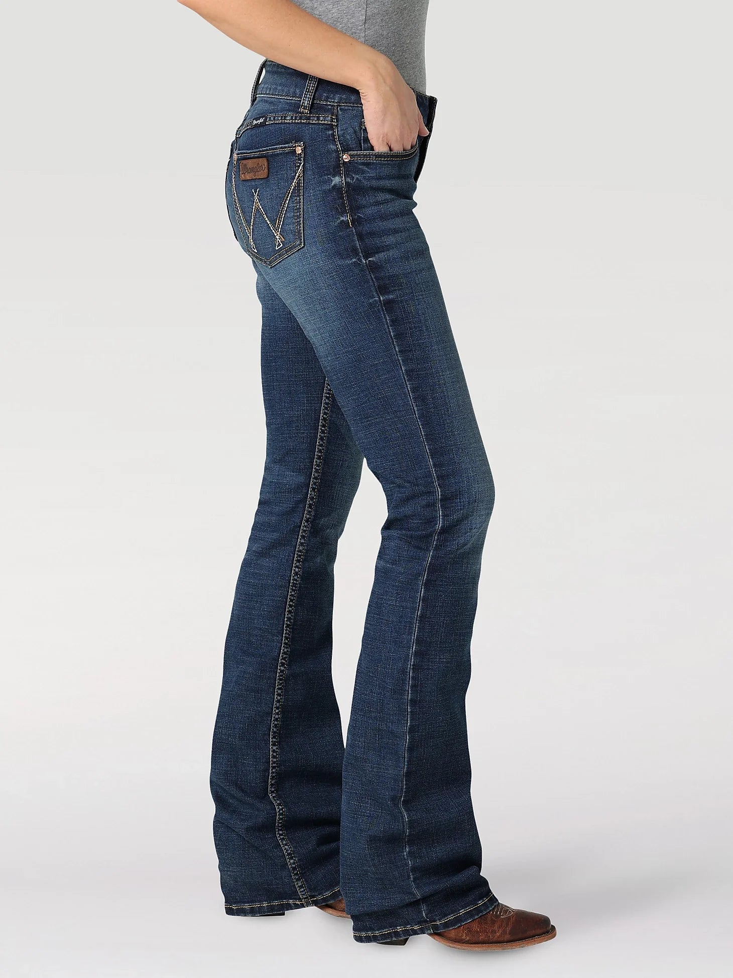 "Wrangler Retro Mae women's jean side view"