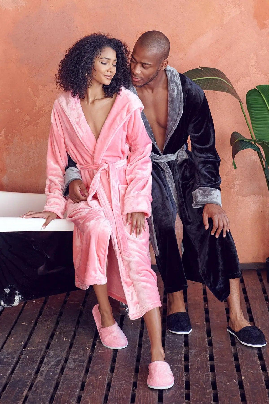 Women’s Plush Hooded Robe - Spa-Worthy Comfort at Home RobesLotus Linen- Bourbon Thrifters