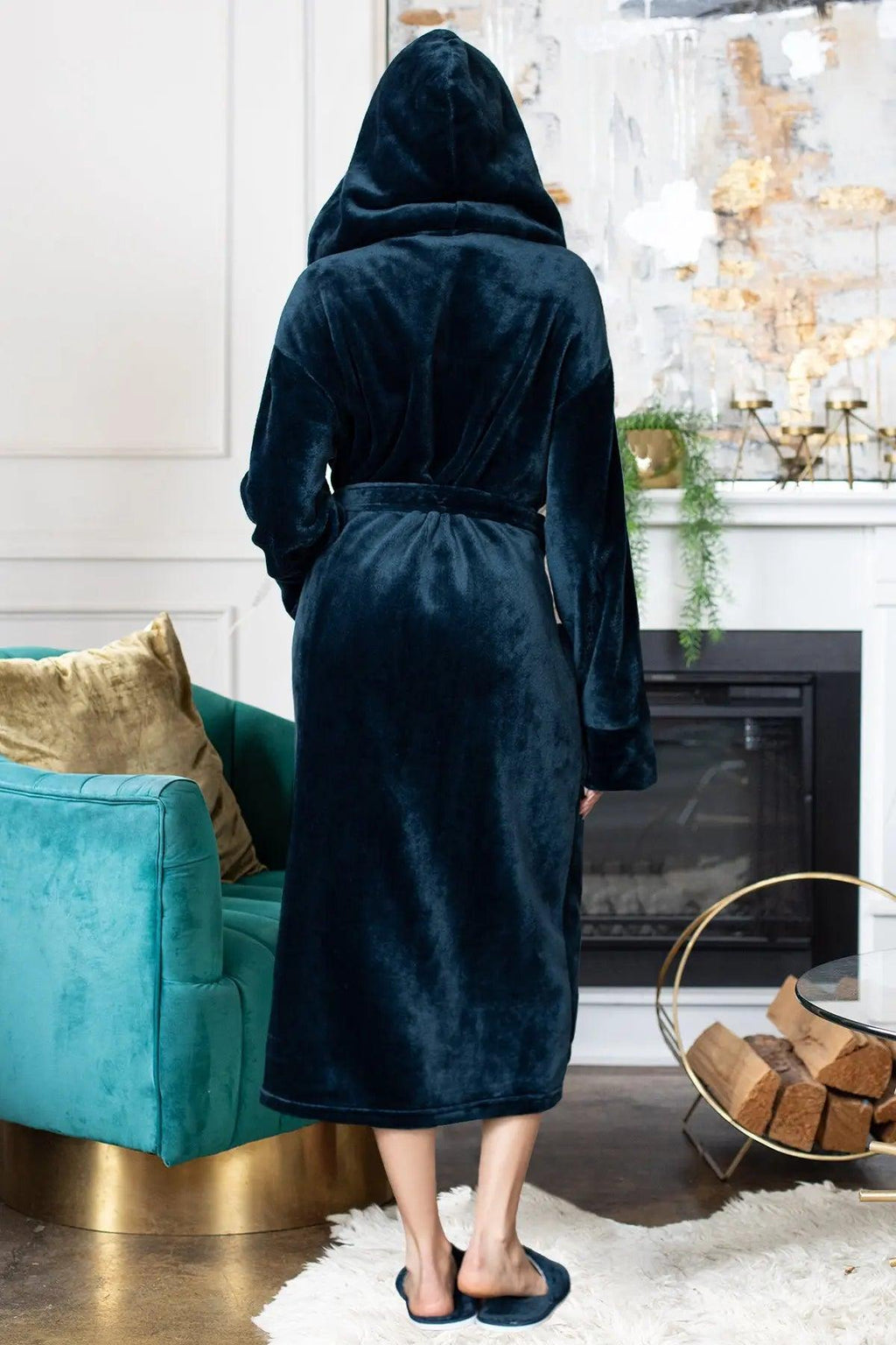 Women’s Plush Hooded Robe - Spa-Worthy Comfort at Home RobesLotus Linen- Bourbon Thrifters