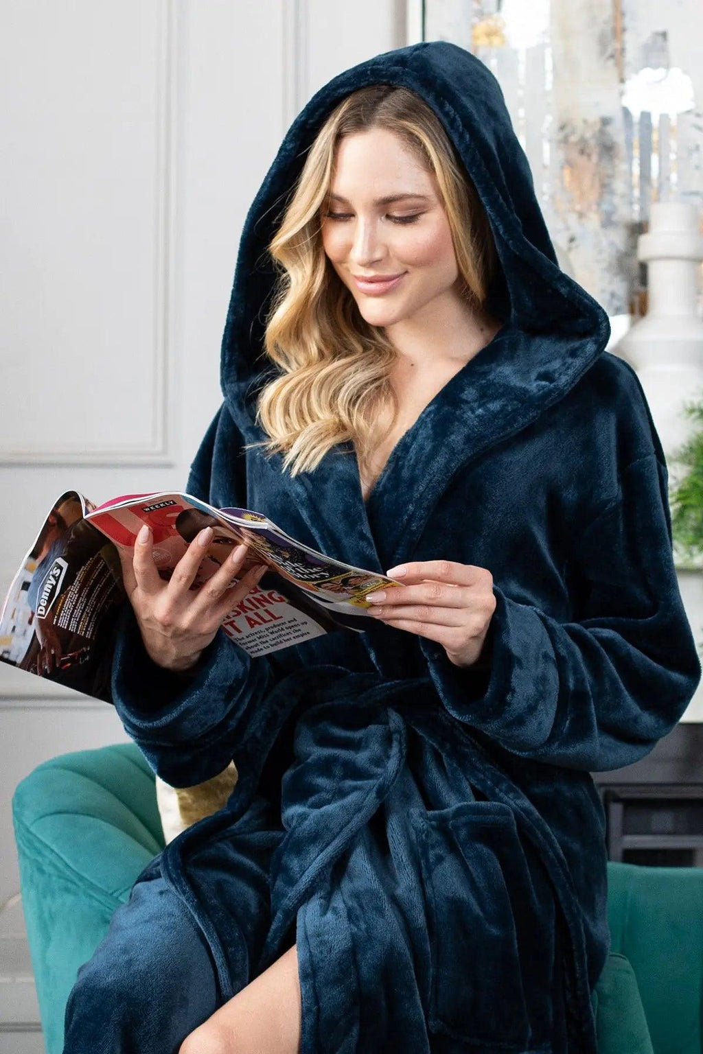 Women’s Plush Hooded Robe - Spa-Worthy Comfort at Home RobesLotus Linen- Bourbon Thrifters